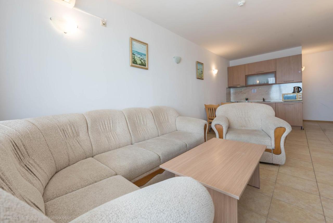 Golden Sands Rentals Apartments Экстерьер фото