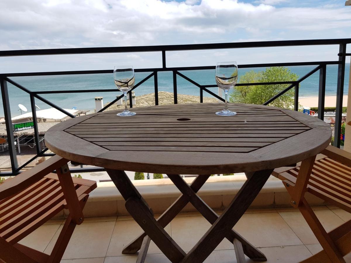Golden Sands Rentals Apartments Экстерьер фото